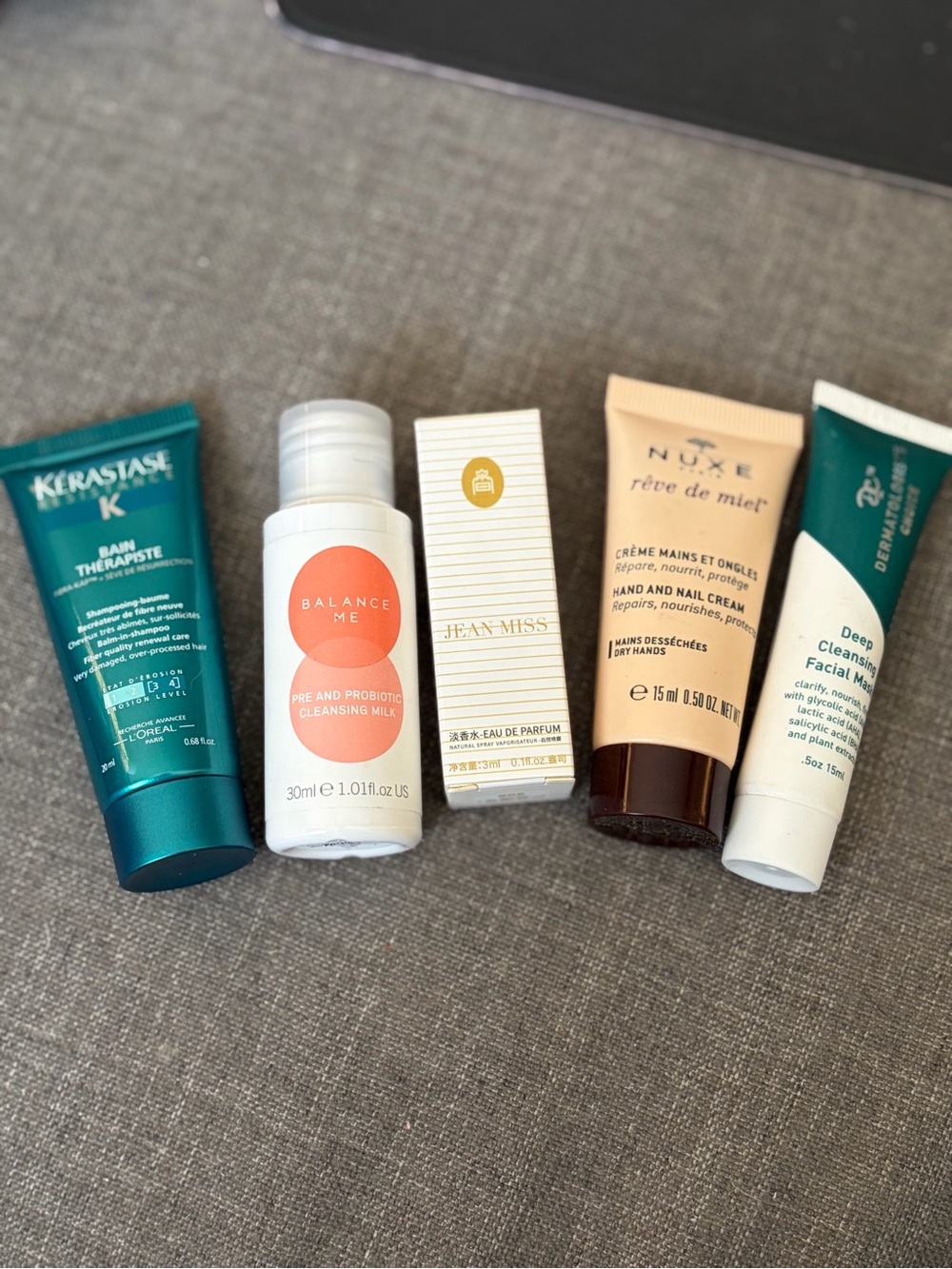 Luxury Beauty Travel Size Sample Bundle – Haircare, Skincare & Fragrance